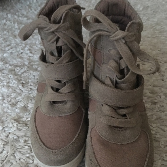 Steve Madden Tan Wedge Sneakers - Picture 2 of 4